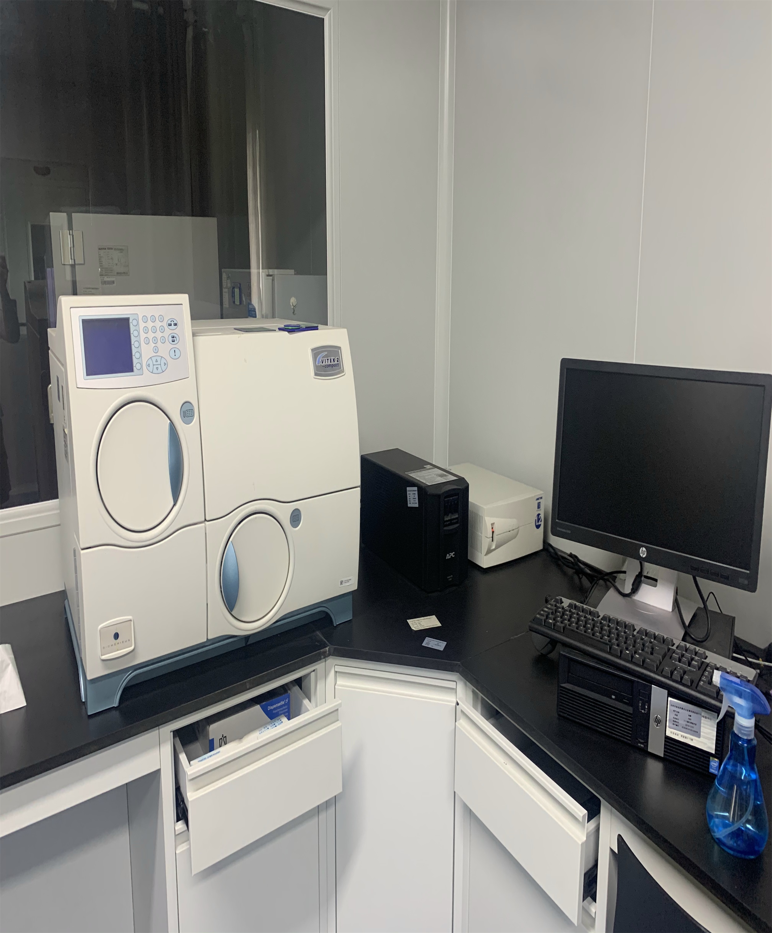 大型仪器  梅里埃全自动微生物生化鉴定系统